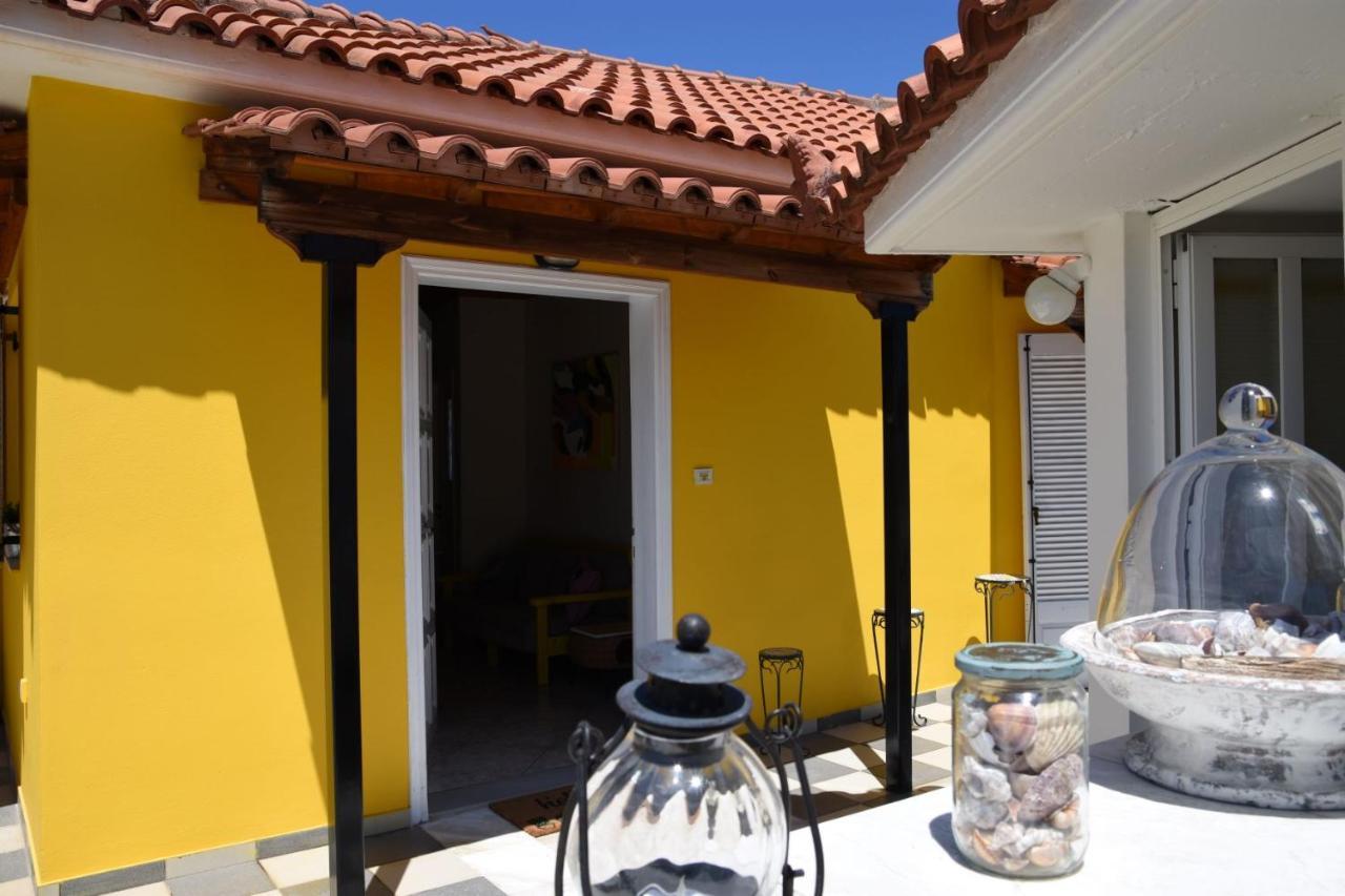 The Yellow Art Home กาลามาตา ภายนอก รูปภาพ